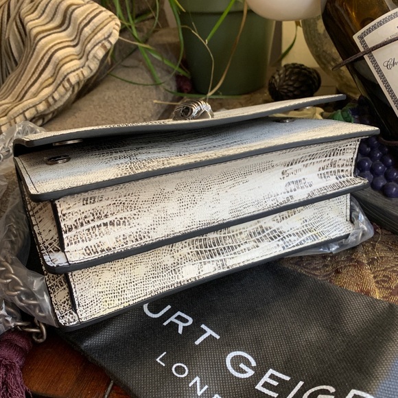 SOLD⛔️Authentic KURT GEIGER LONDON Lizard embossed leather medium flap Crosby - Picture 10 of 15